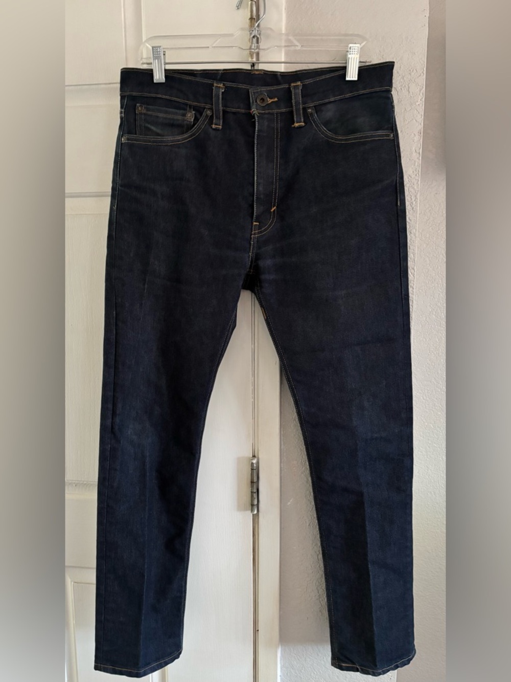 Men’s Black Label Dark Wash Denim Jeans New Size 34x30